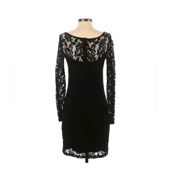 Pippa D Casual Lace Dress - Picture 2 of 7